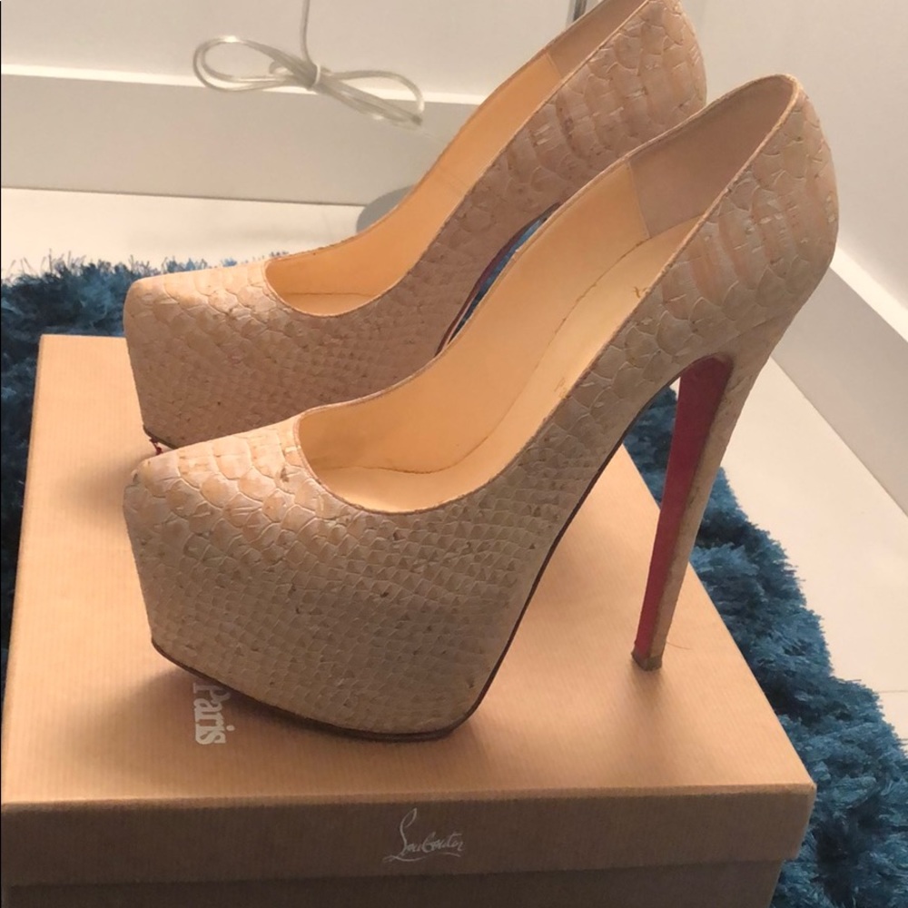 Daffodile 160mm Cork Christian Louboutin.